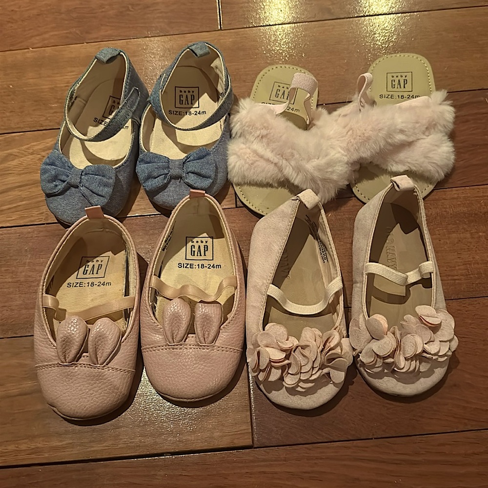 Gap & Old Navy baby soft shoes bundle size 18-24m